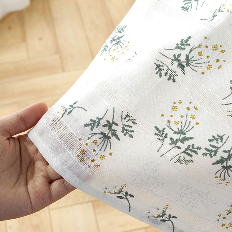 Embroidered Tablecloth - Lifestyle Bravo