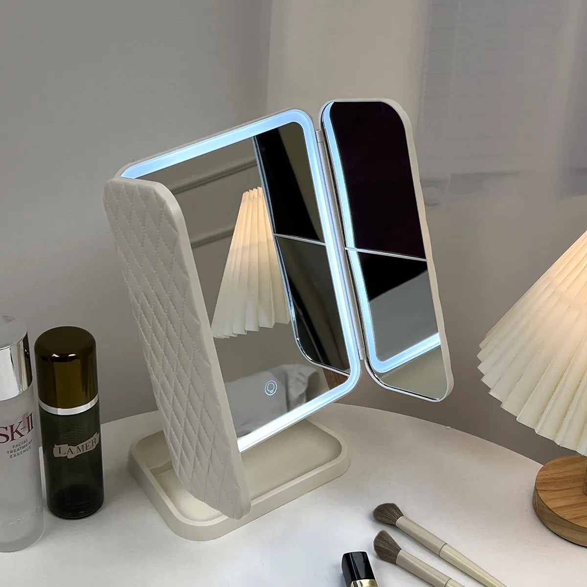 Trifold Makeup Mirror with LED Lights - Lifestyle Bravo