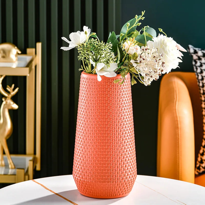 Modern Flower Vase - Lifestyle Bravo