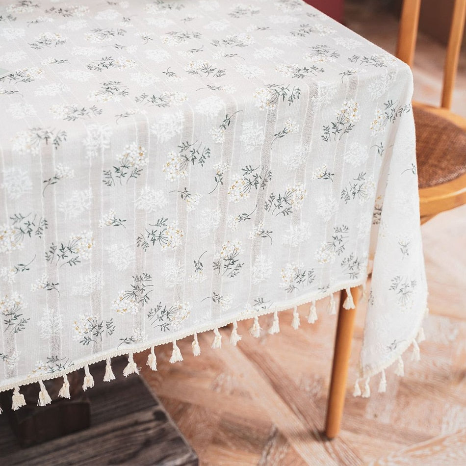 Embroidered Tablecloth - Lifestyle Bravo