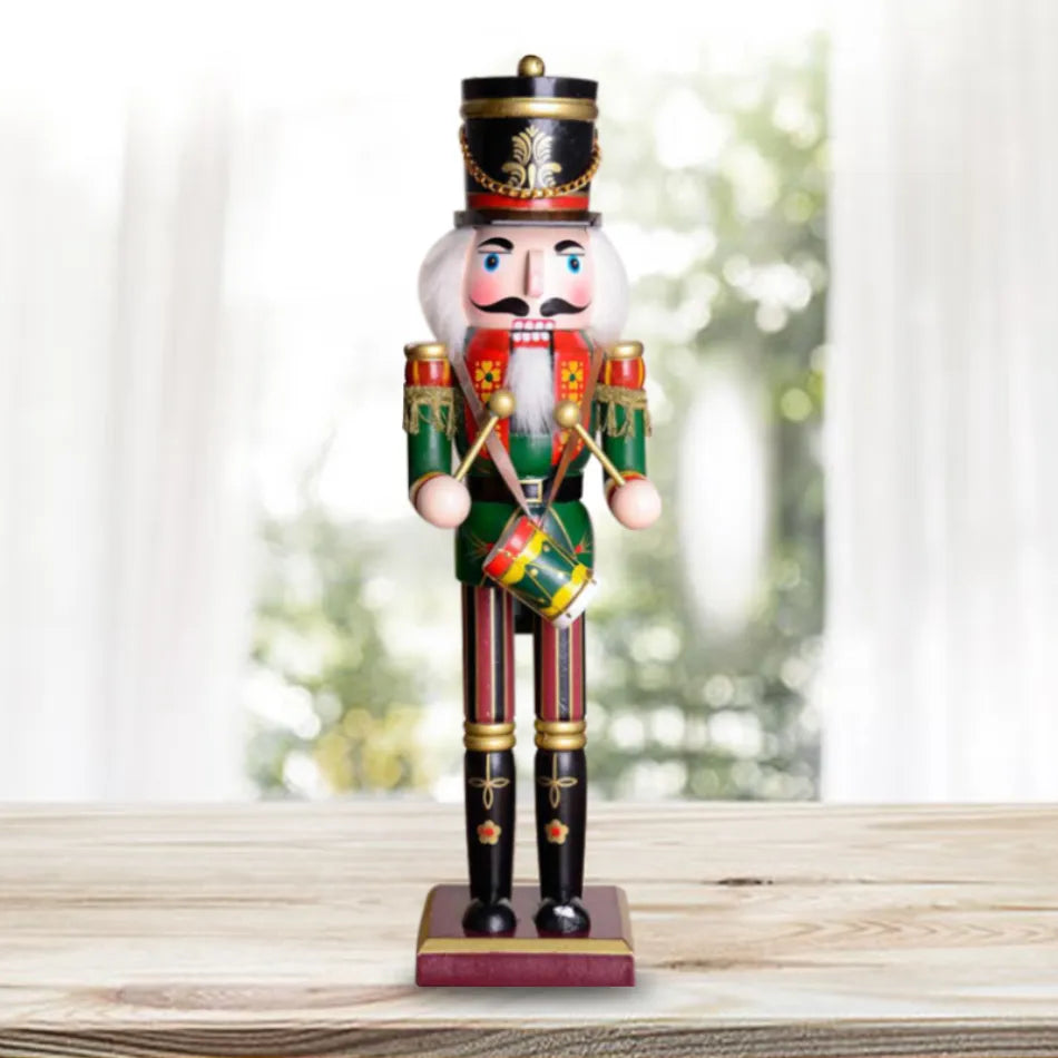 Wooden Nutcrackers - Lifestyle Bravo