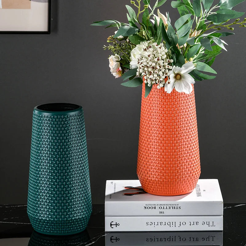 Modern Flower Vase - Lifestyle Bravo