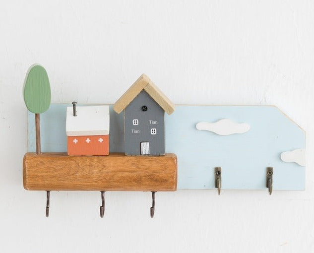 Hanging Wooden Key Holder - Lifestyle Bravo