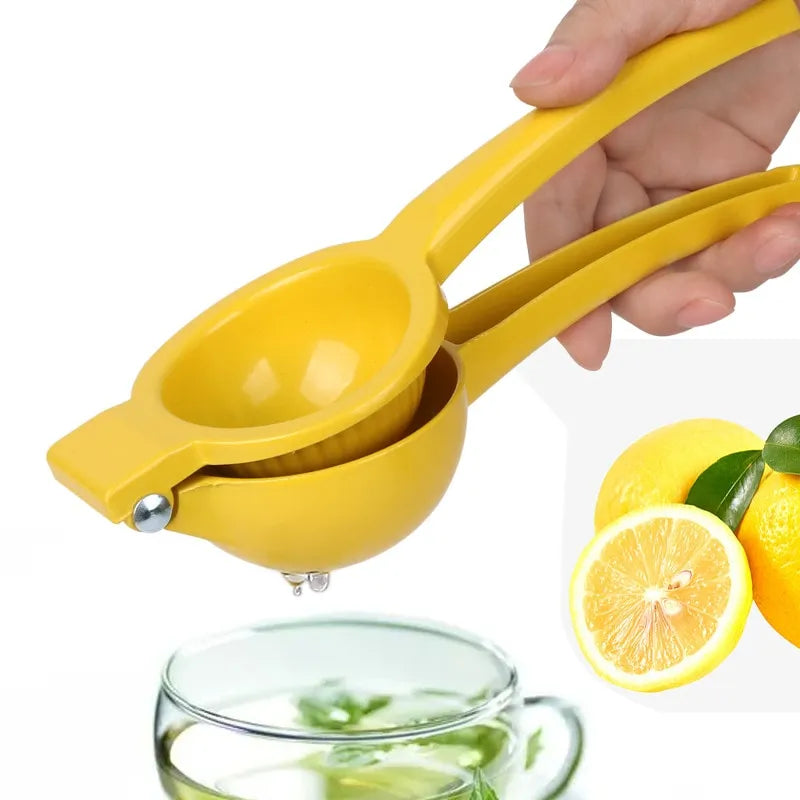 Hand-held Lemon Squeezer - Lifestyle Bravo