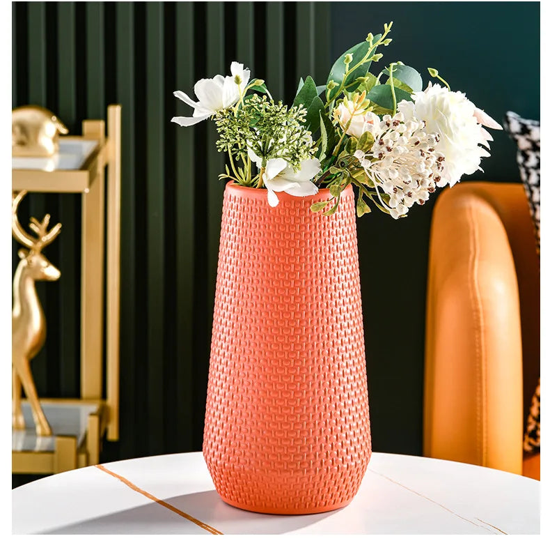 Modern Flower Vase - Lifestyle Bravo