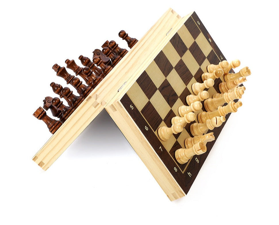 Wooden Chess Set - Lifestyle Bravo