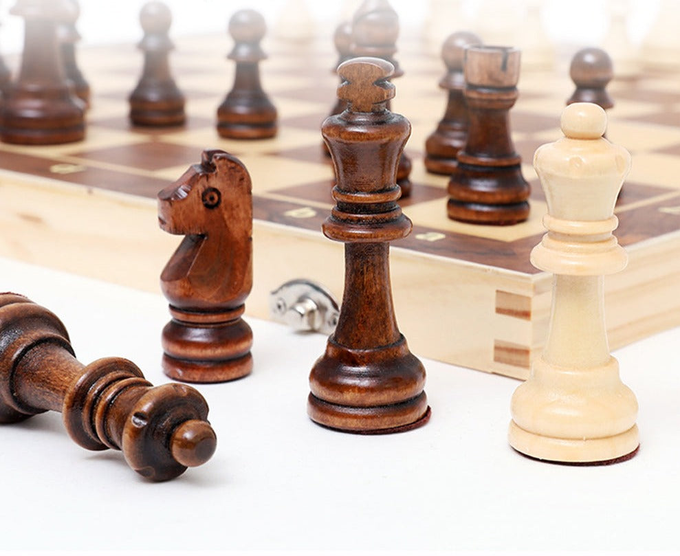 Wooden Chess Set - Lifestyle Bravo